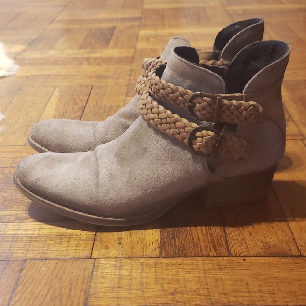 Rebel shoes - Picture 2 of 4